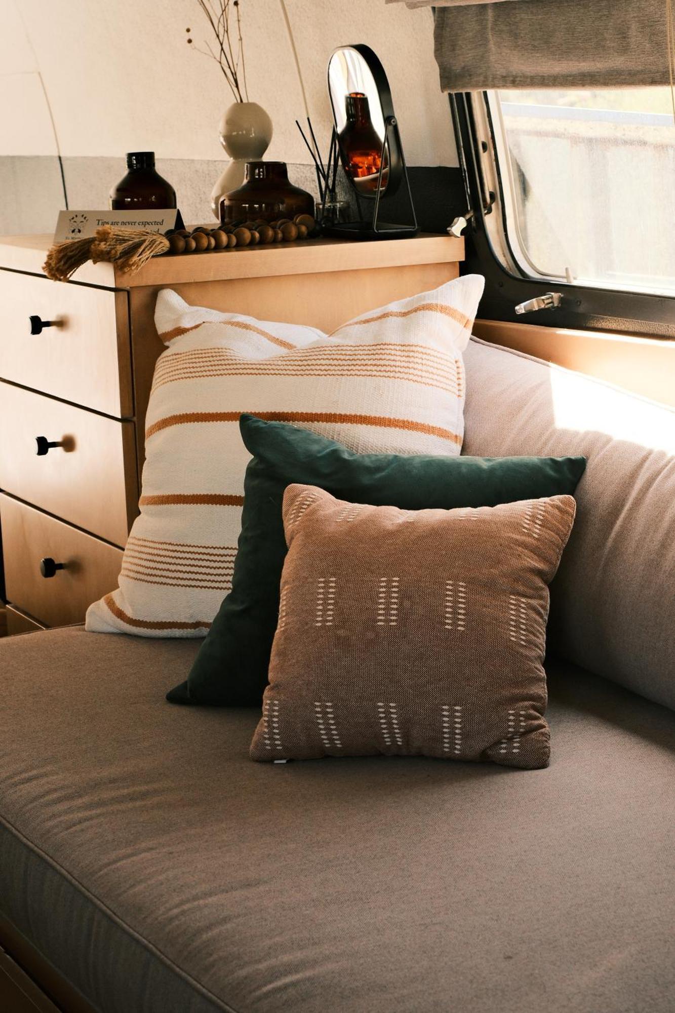 Silver Bullet Airstream, El Mistico Glamping Ranch Nogal المظهر الخارجي الصورة